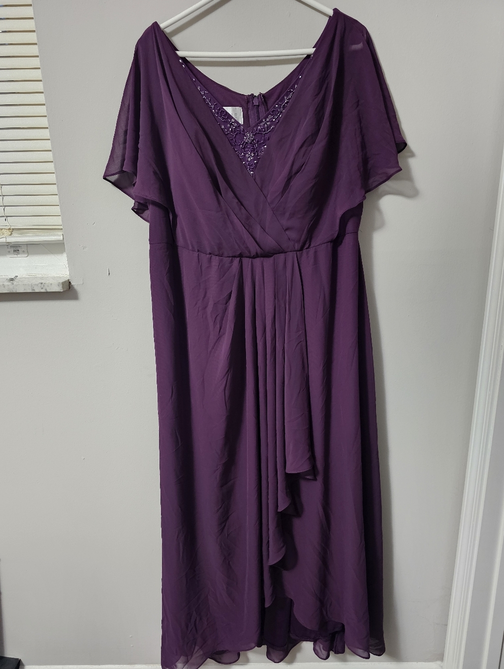 Azazie Eliza Grape A-Line V-Neck Pleated Chiffon Dress Size 20